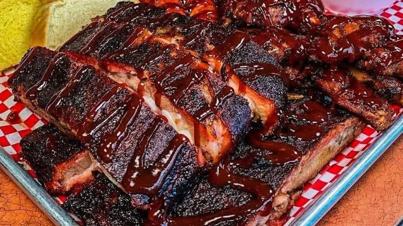 Modest Southern spot serving BBQ &amp; southern sides - Hattie Marie's Texas Style BBQ & Cajun Kitchen, Hurst, TX