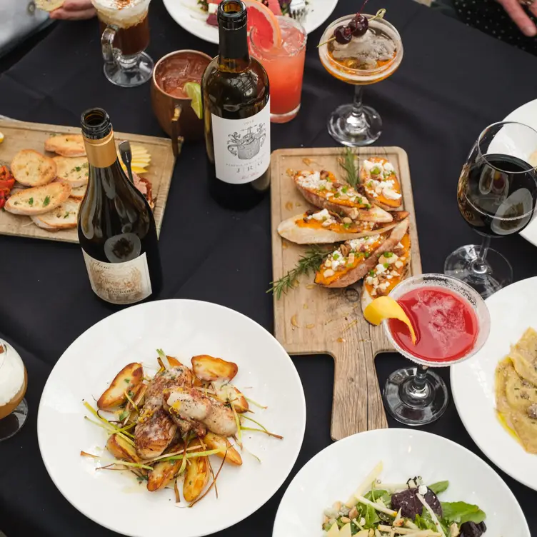 Feast! - Bugatti's Ristorante, West Linn, OR