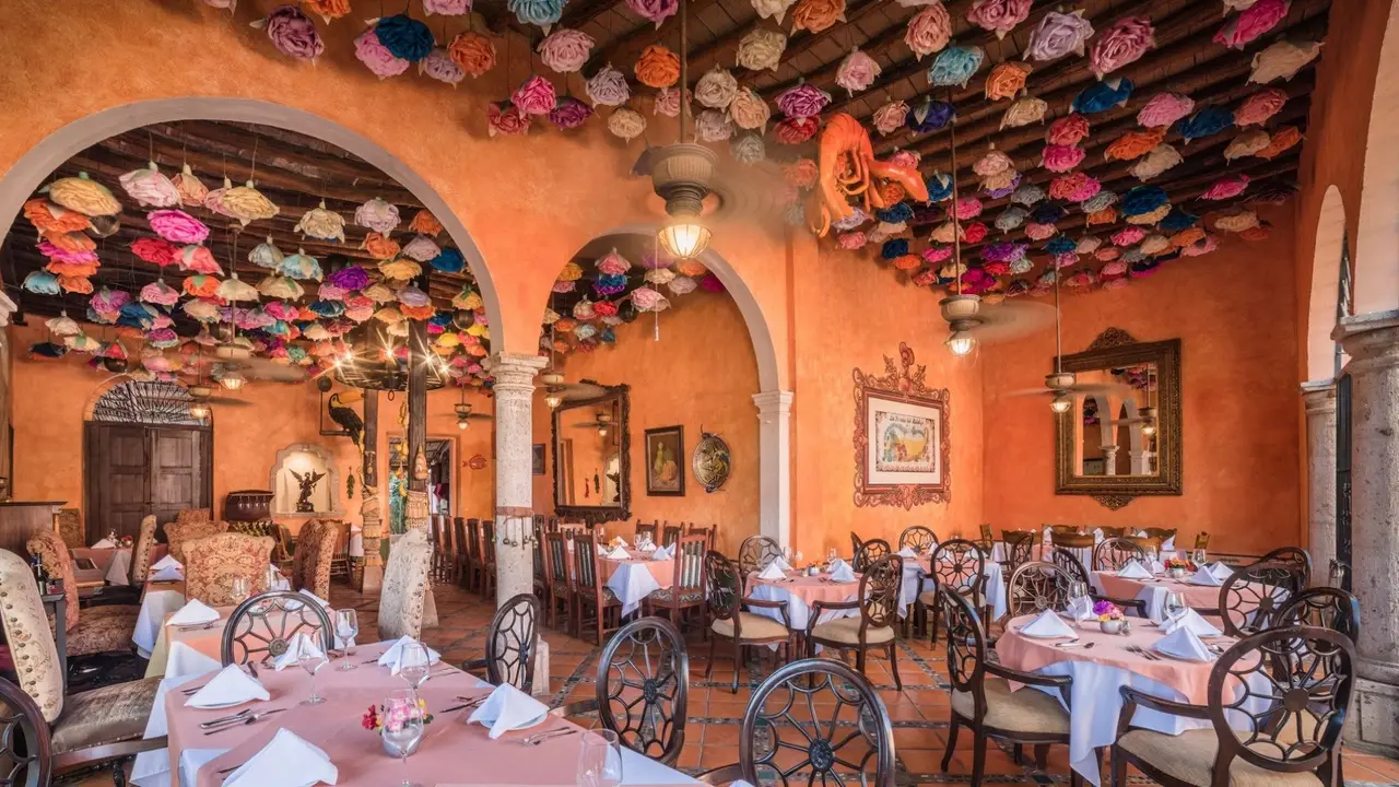 La Casa Del Zorro, El Fuerte, SIN