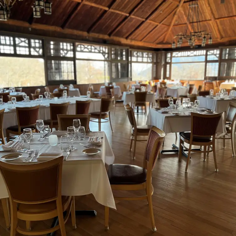 Dining Room  - Restaurant 1915 and Blue Roof Tapas Bar - Bear Mountain, Bear Mountain, NY