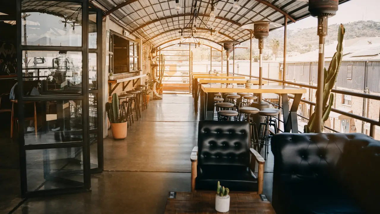 La Terraza de Alta Baja - Alta Baja Cevecería, Ensenada, BCN