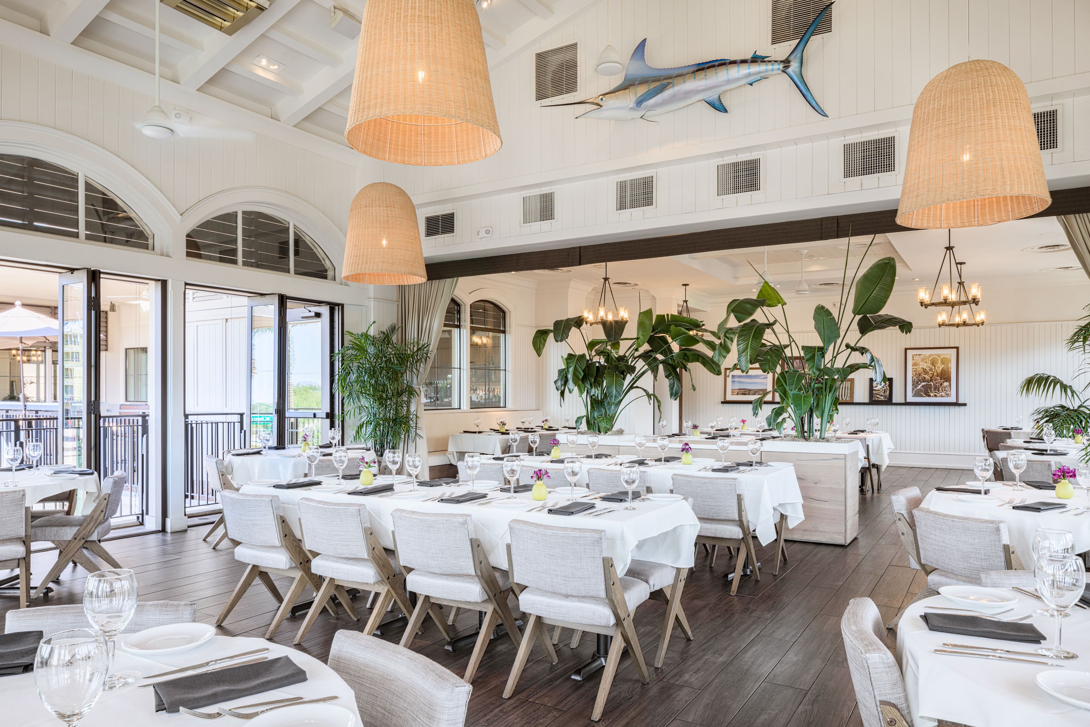 Tommy Bahama Restaurant & Bar - Scottsdale interior