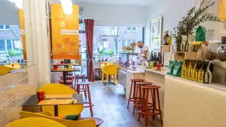 Una foto del restaurante La Base Café Buvette