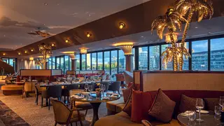 Una foto del restaurante DOX Restaurant & Bar