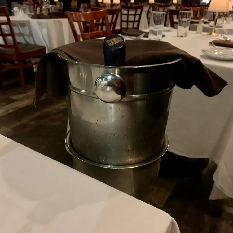 Cafe Avanti Restaurant, Miami Beach, FL