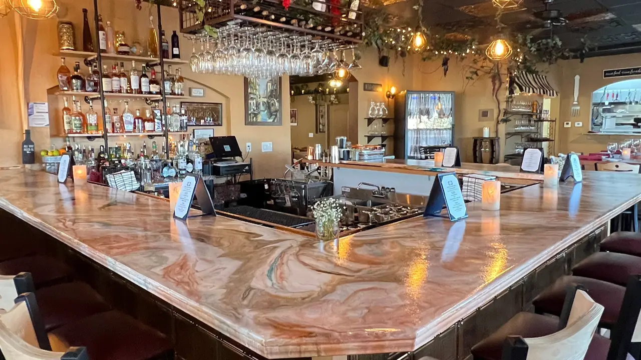Sip and Dine Restaurant, Cape Coral, FL