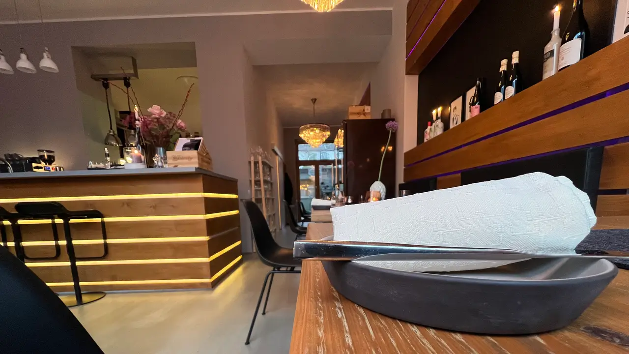 Finns Wine & Kitchen, Düsseldorf, NW