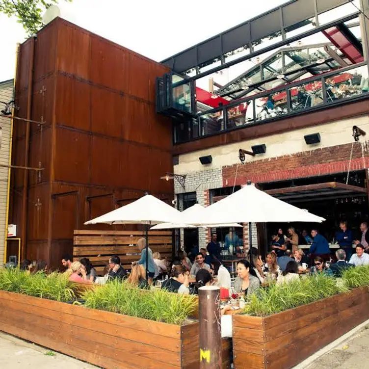 Streetside Patio - Gusto 101, Toronto, ON