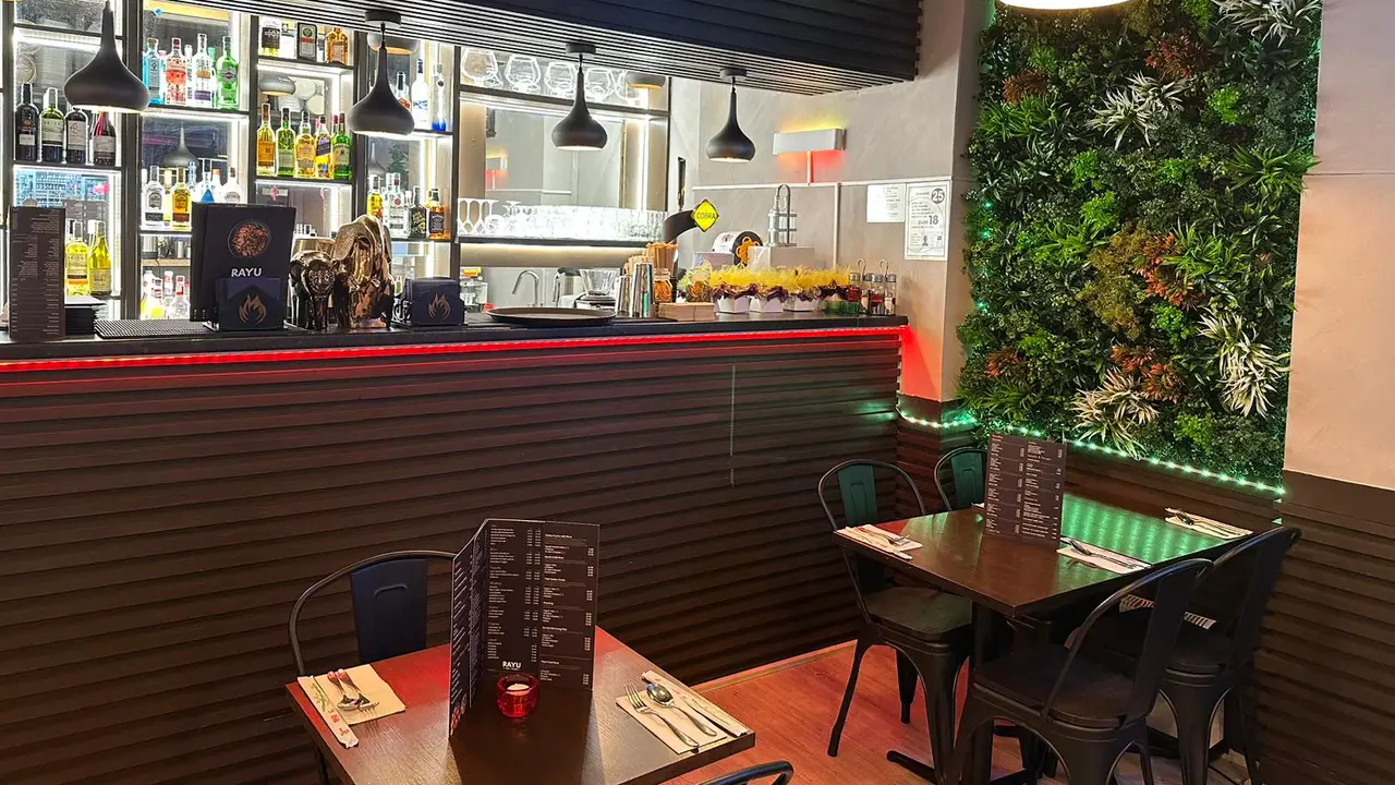 Rayu Pan Asian twickenham, Twickenham, Greater London