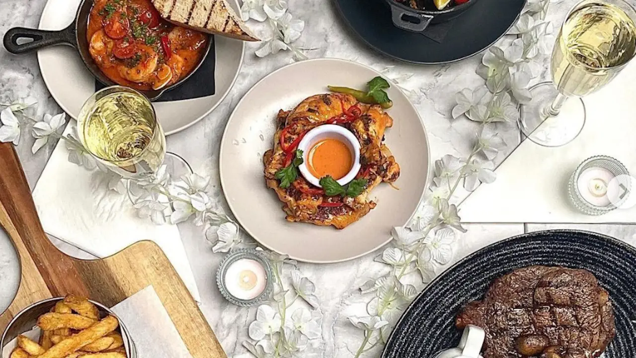THE FURZEDOWN Brasserie & Grill, London, Greater London