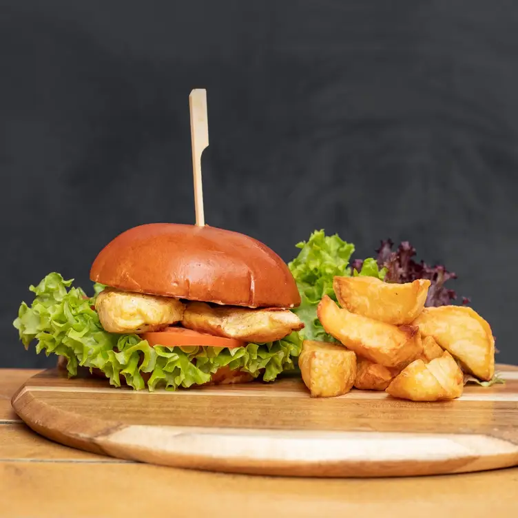 chicken Burger - Fulham Kitchen, London, 
