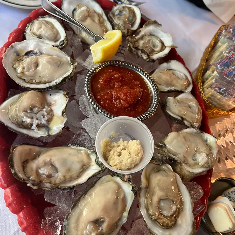 Poor Boy's Riverside Inn, Broussard, LA