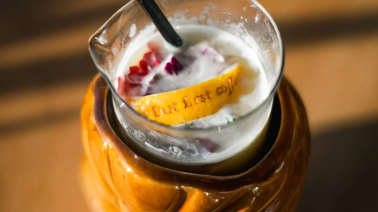 La Cafetera-Miraflores, Lima, LMA