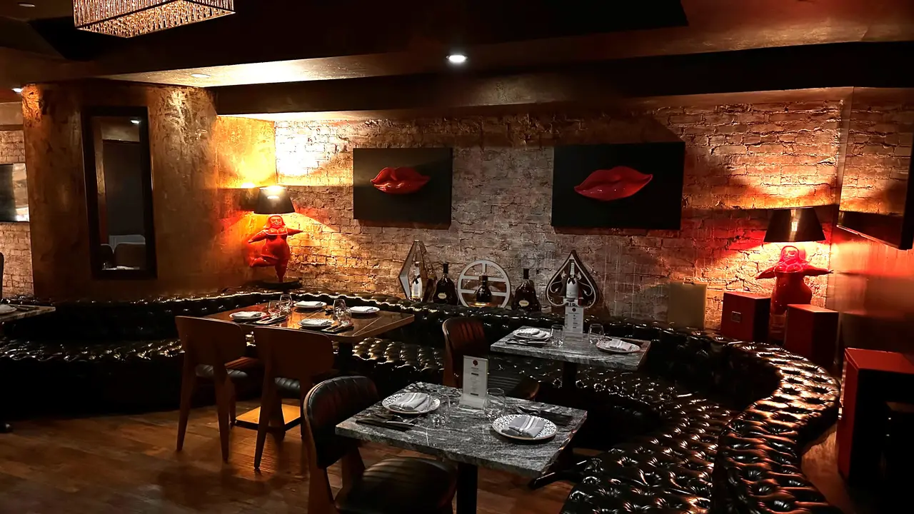 Fifth Lounge, Atlanta, GA