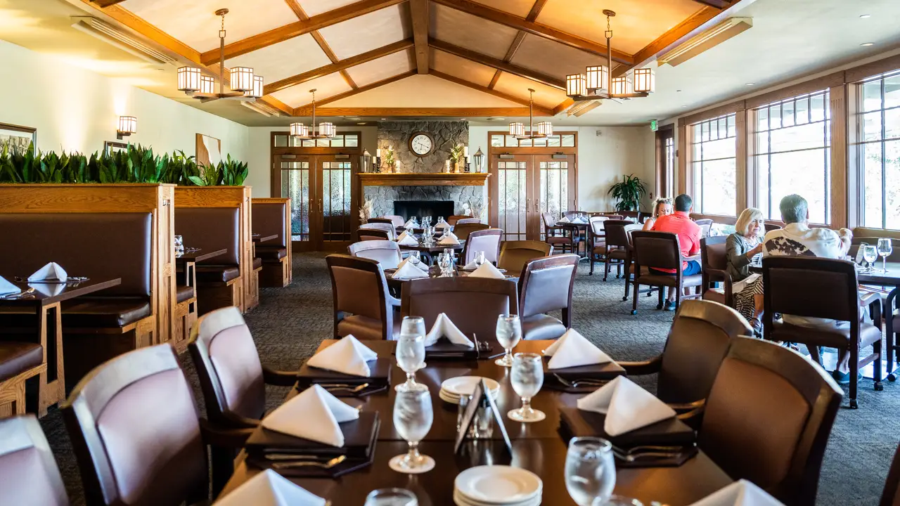 RVCC Grill - Rogue Valley Country Club, Medford, OR