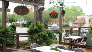 Una foto del restaurante One Thirteen Restaurant