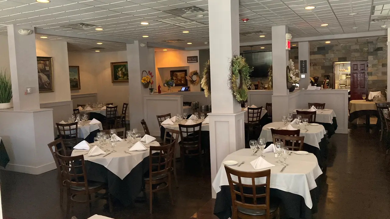 Luna Cafe - Morristown, Morristown, NJ