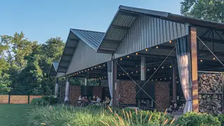 Una foto del restaurante River Pavilion