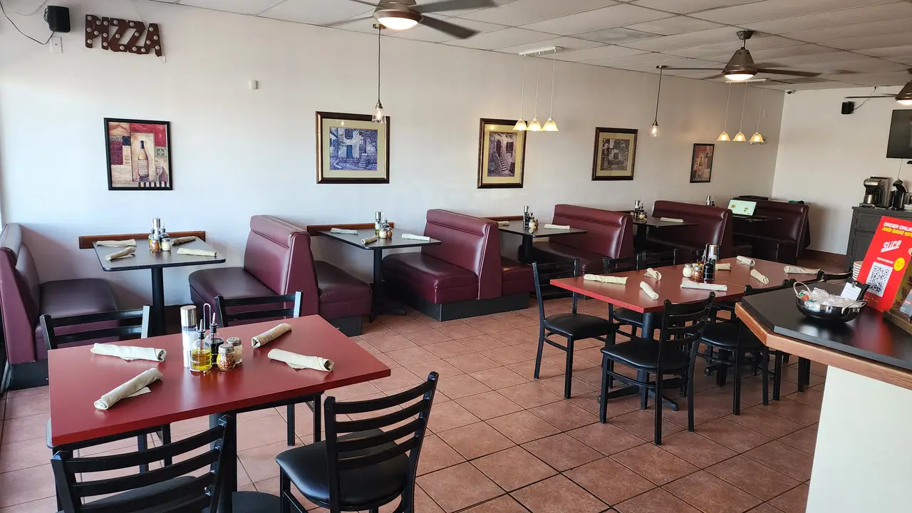 Haus Of Pizza, Palm Desert, CA