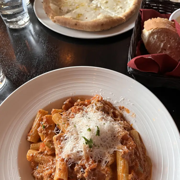 Zarletti - Mequon, Mequon, WI