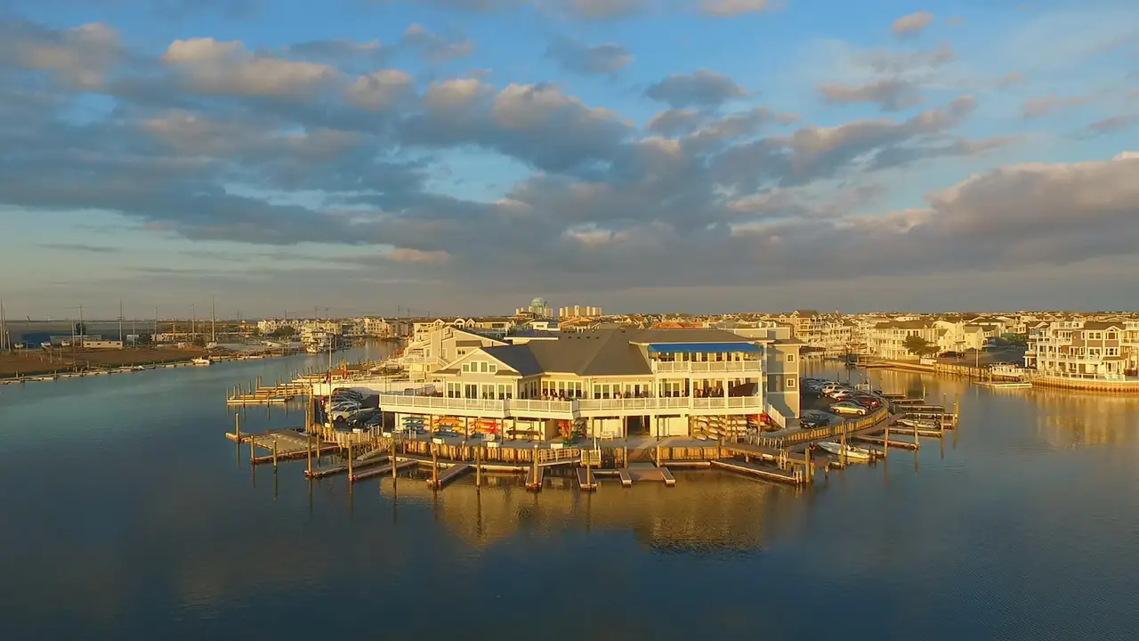 YCSIC is a Private Club, Dining for Members Only - Yacht Club of Sea Isle City，NJSea Isle City