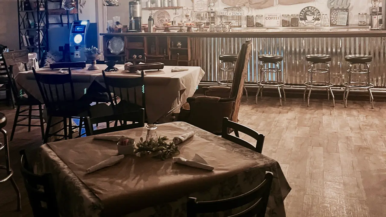 Cozy &amp; Quaint Cafe/Restaurant  - The Poppy Press Coffee Company, Hazle Township, PA