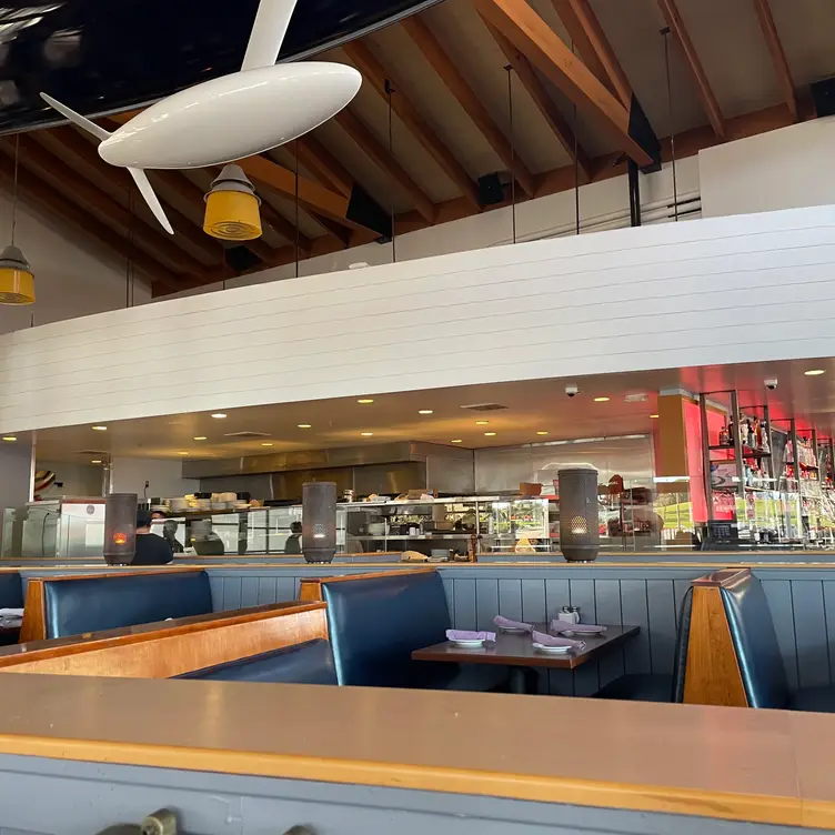 Gladstone's Long Beach, Long Beach, CA