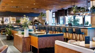 Una foto del restaurante Earls Kitchen + Bar - Tin Palace - Edmonton