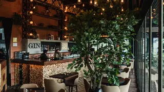 Una foto del restaurante Gin Gin - Plaza Satélite