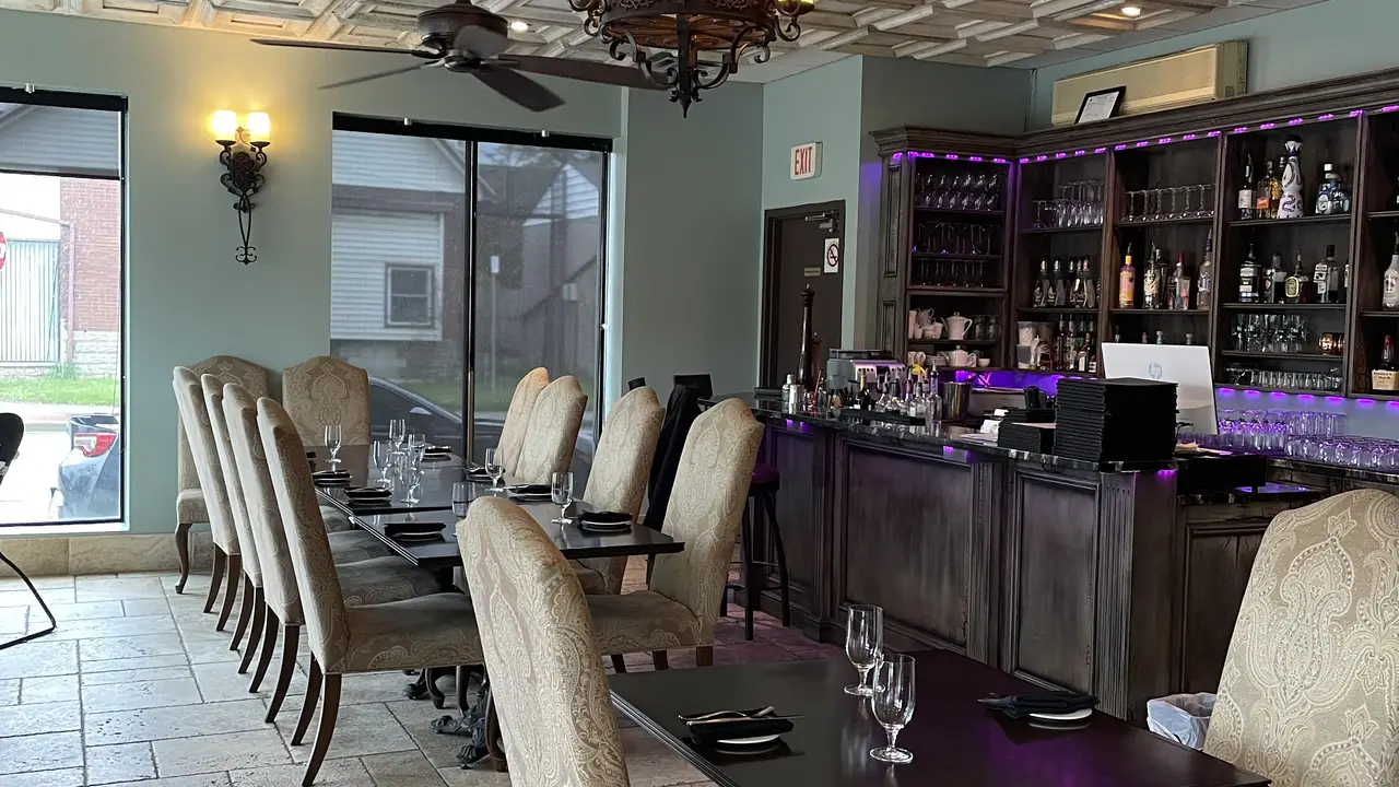 Bacchus Ristorante inc. ON Windsor