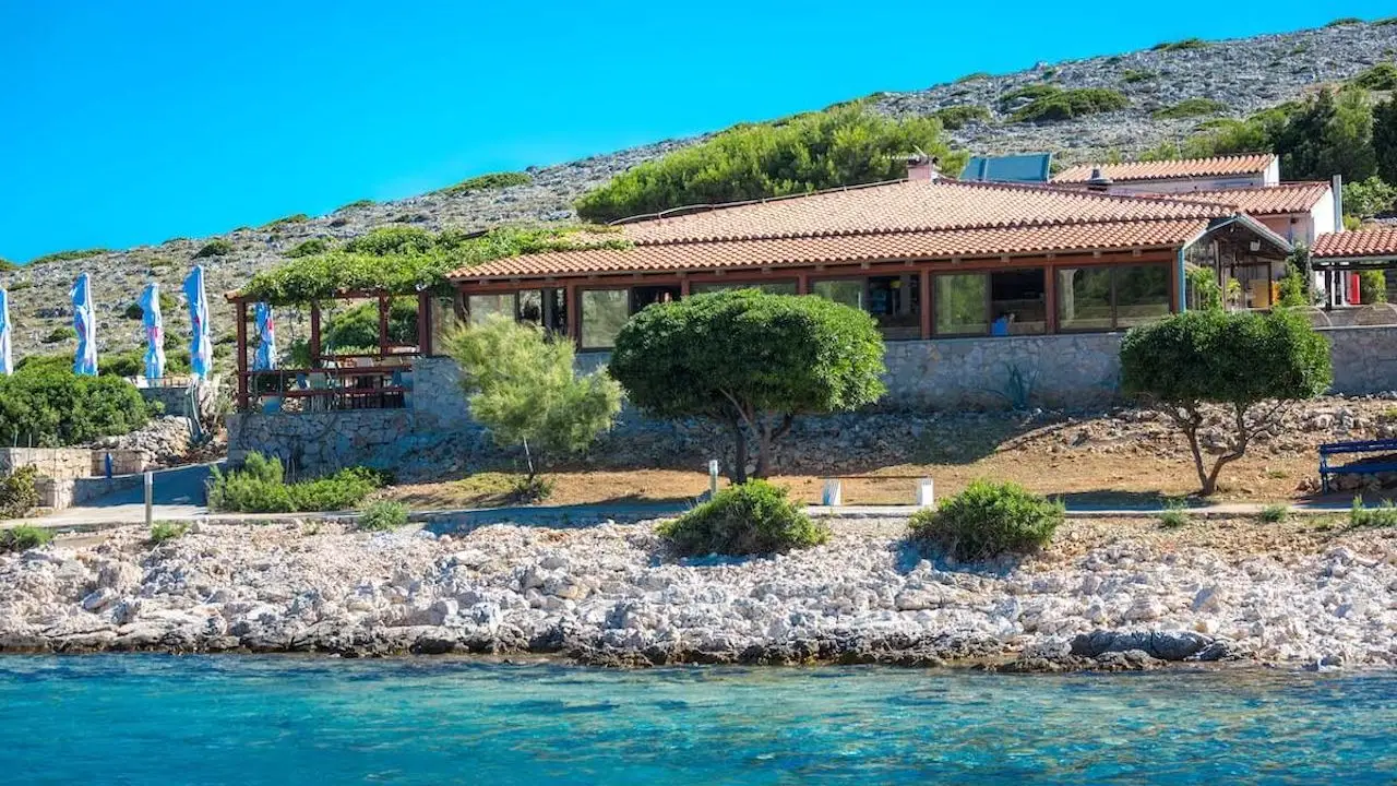 N20 Kornati, Split, Zuk