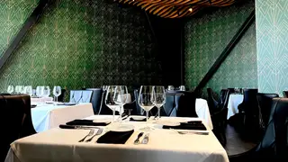 Una foto del restaurante Momo's Chophouse