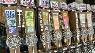 Una foto del restaurante Jekyll Brewing - Jacksonville