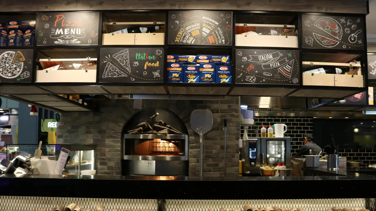 COLLIN'S® - Cineleisure Orchard, Singapore, 