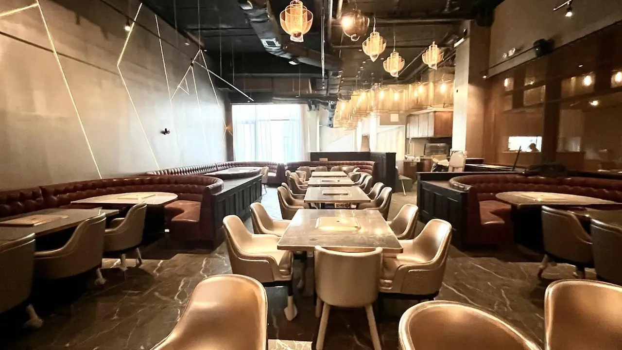 Raosu Hotpot & Sushi, New York, NY