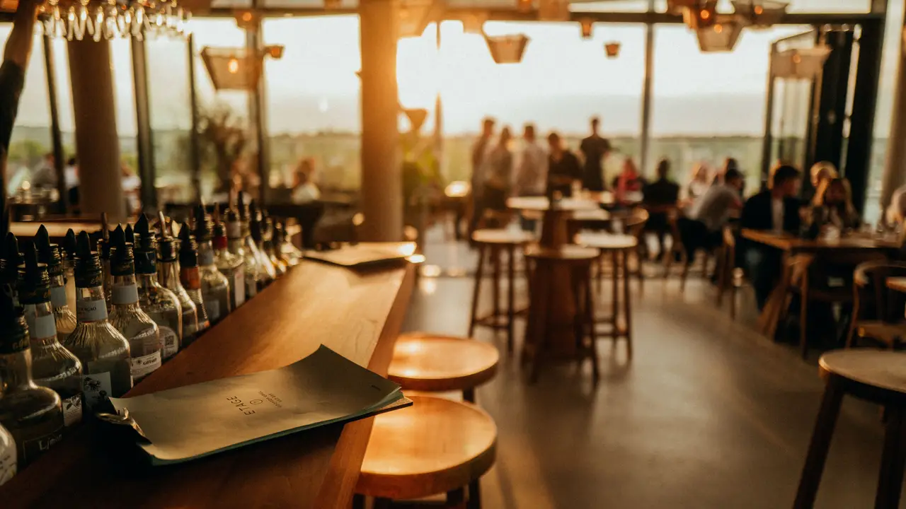ETAGE7 | Rooftop Grill &amp; Skybar @iLive TOWER Aalen - ETAGE7 | ROOFTOP GRILL & BAR, Aalen, BW