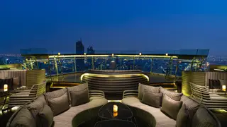 Una foto del restaurante Alfresco 64 Bar – Tower Club at lebua State Tower