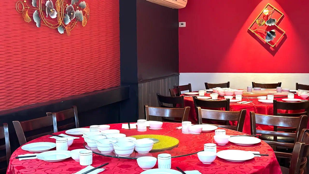 Kimbai Restaurant MTL Traditional Chinese ambiance - Kimbai Restaurant, Montréal, QC
