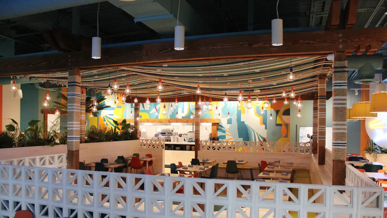 Lucky Beach interior - Lucky Beach Bar + Kitchen, Hilton Head Island, SC