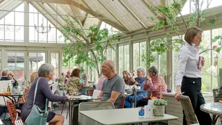 Una foto del restaurante The Glasshouse at Holloways