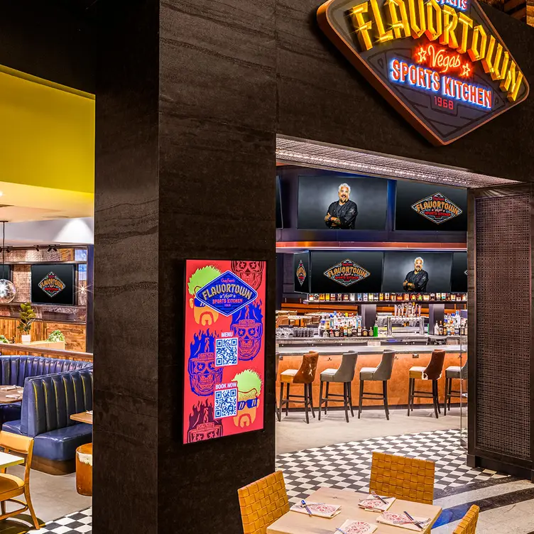 Guy Fieri's Flavortown Sports Kitchen Horseshoe Las Vegas