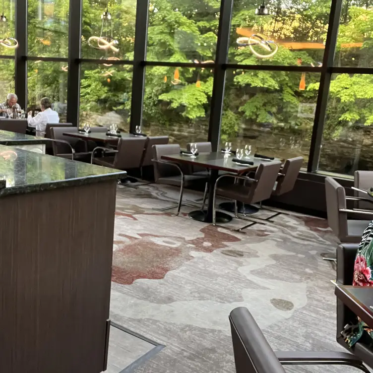 Beau's On The River, Cuyahoga Falls, OH