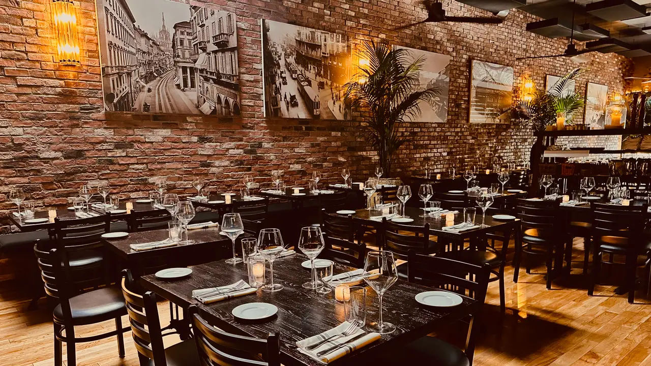 an authentic Italian restaurant in Los Angeles - Dal Milanese, Los Angeles, CA