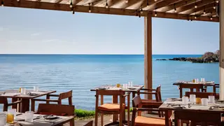 Una foto del restaurante Breezes Restaurant