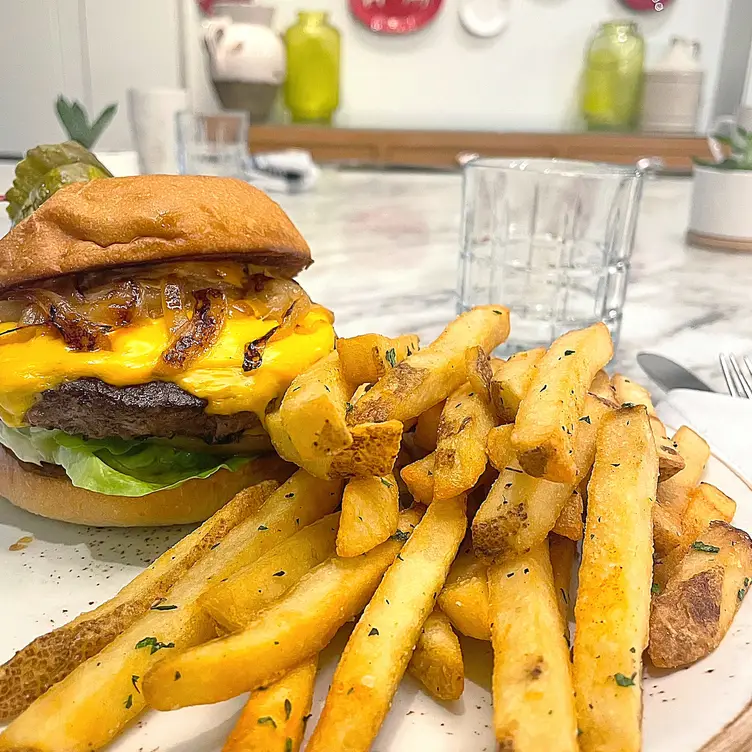 Notesz - Burger Notesz - Burger