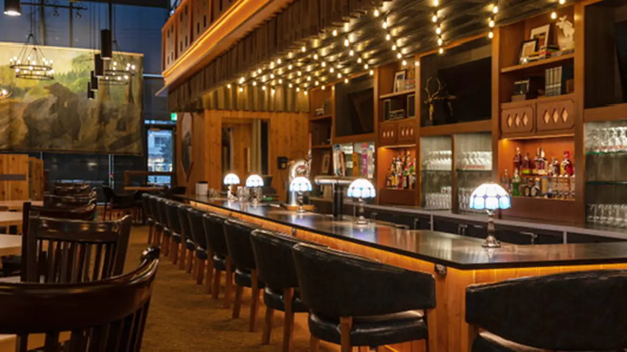 A warm vibe, perfect for aprés work &amp; a busy day. - The Lodge, Calgary, AB