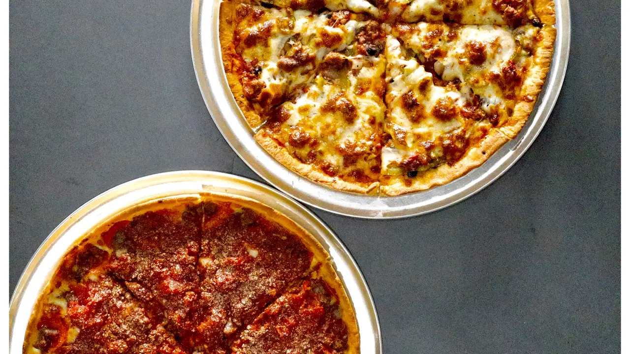 WINDY CITY CUISINE,
DONE RIGHT. - Vero Chicago Pizza, San Tan Valley, AZ
