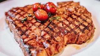 Una foto del restaurante Freddie Pauls Steakhouse