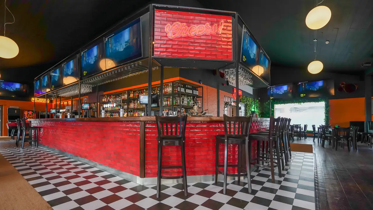 The Met Sports Bar Walsall by Davenports. Now open - The Met, Walsall, West Midlands