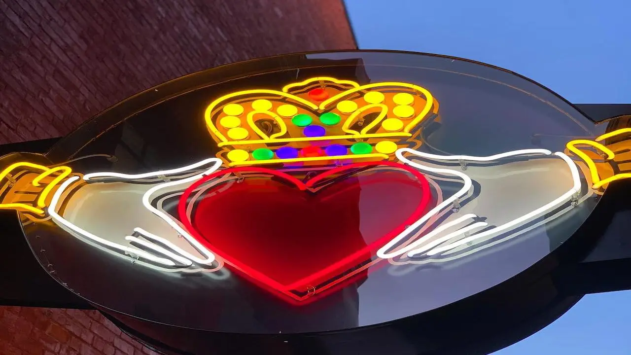 Heart & Crown Byward, Ottawa, ON